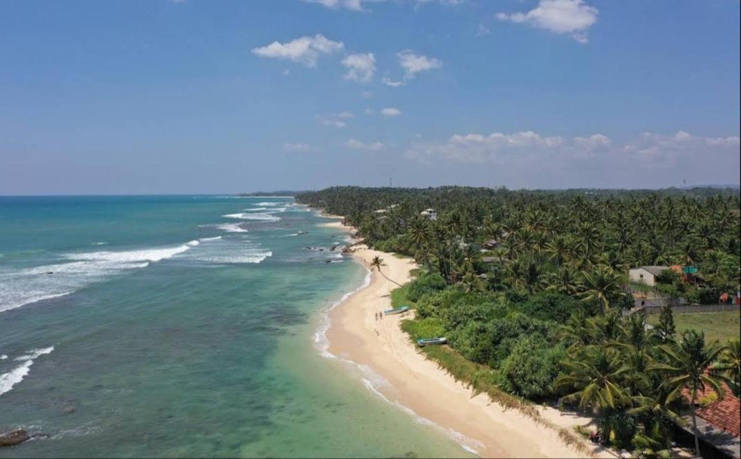 Blue Corals Beach Bungalow Матара Екстер'єр фото